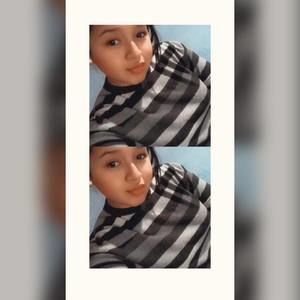 Meet your Posher, Daniela